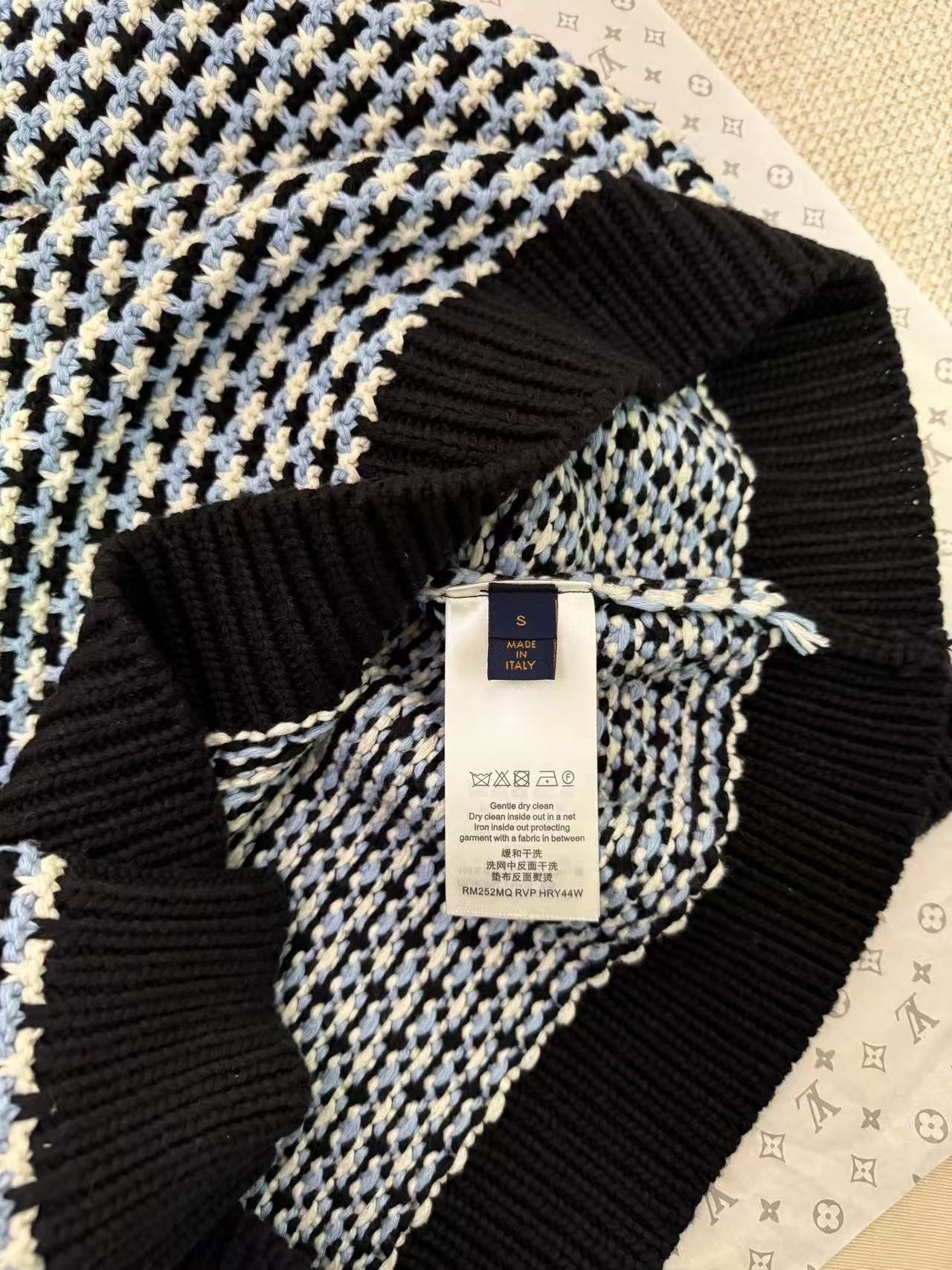 Louis Vuitton LV Black and Blue Damier Pattern Wool Long-Sleeved Pullover