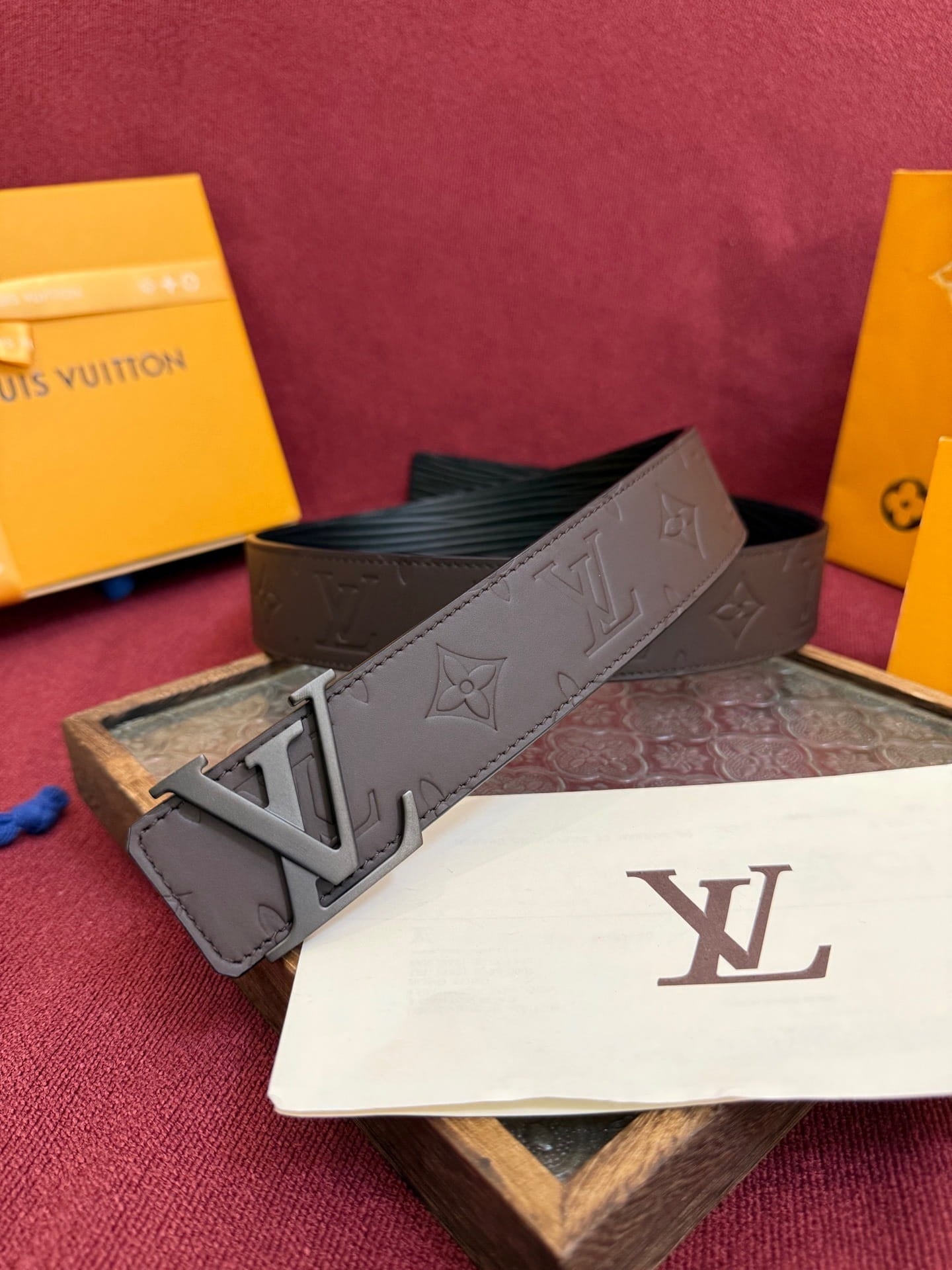 Louis Vuitton LV Mocha Brown Monogram Taurillon 40mm Reversible Belt - Matte Gunmetal LV Buckle