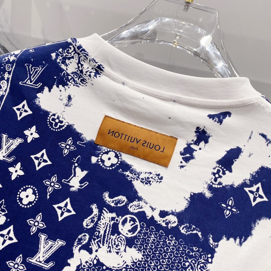 Louis Vuitton Monogram Bandana Printed T-Shirt – Blue & White
