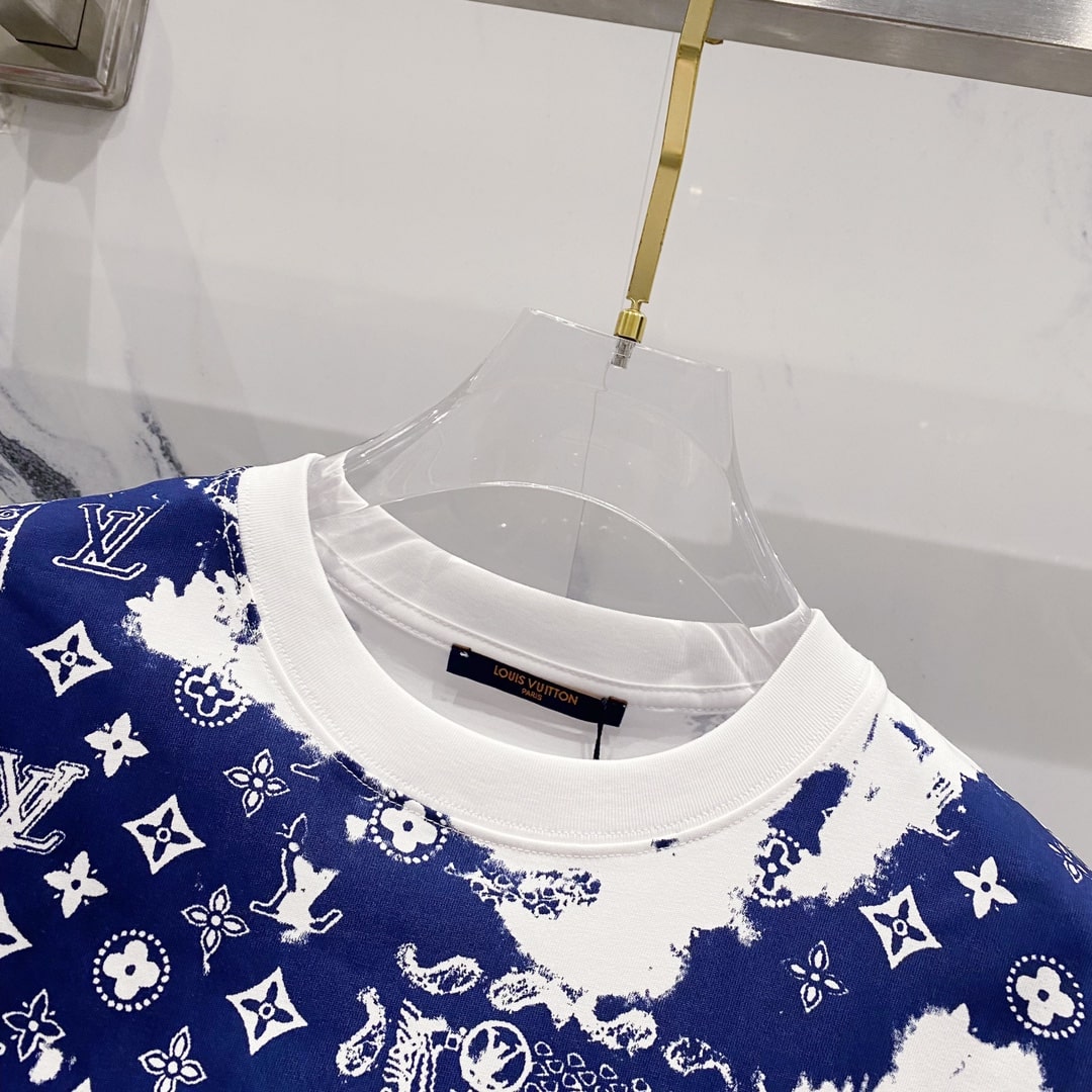 Louis Vuitton Monogram Bandana Printed T-Shirt – Blue & White