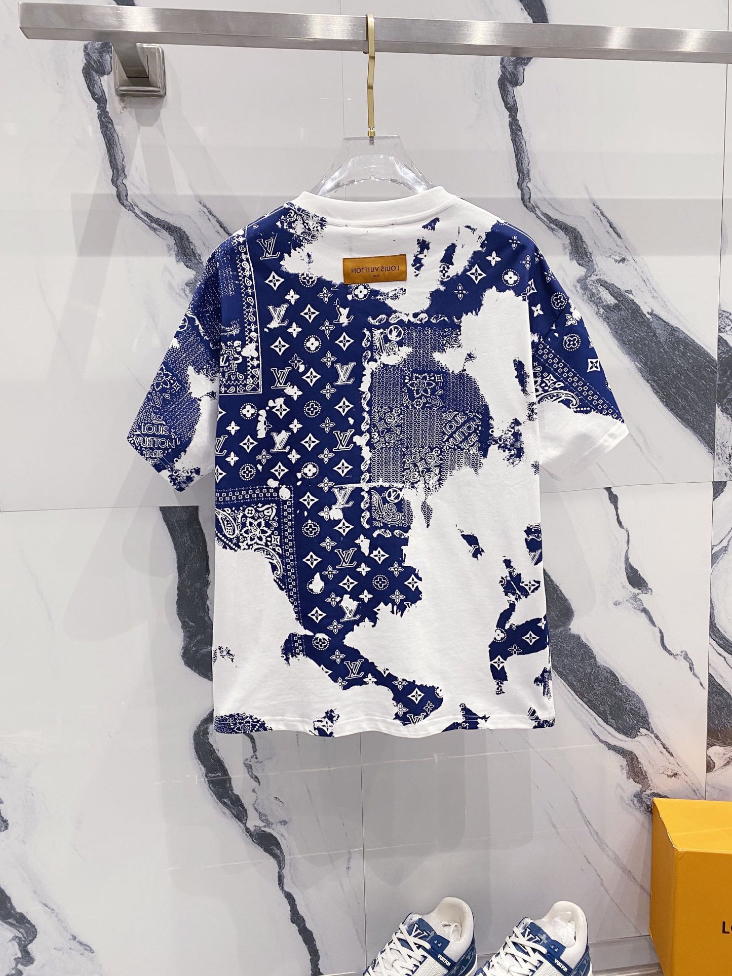 Louis Vuitton Monogram Bandana Printed T-Shirt – Blue & White