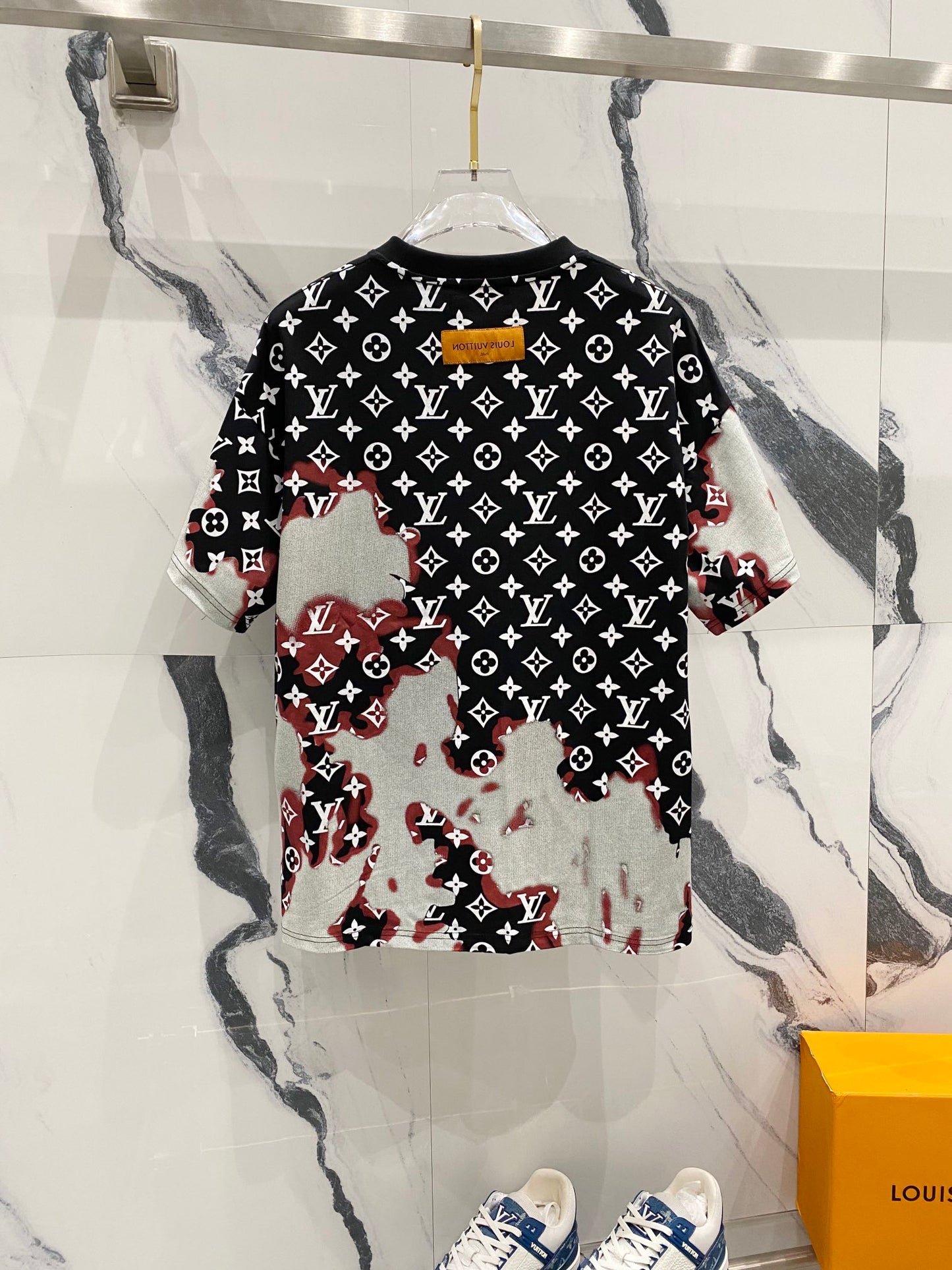 Louis Vuitton Monogram Bleach T-Shirt – Black & Red