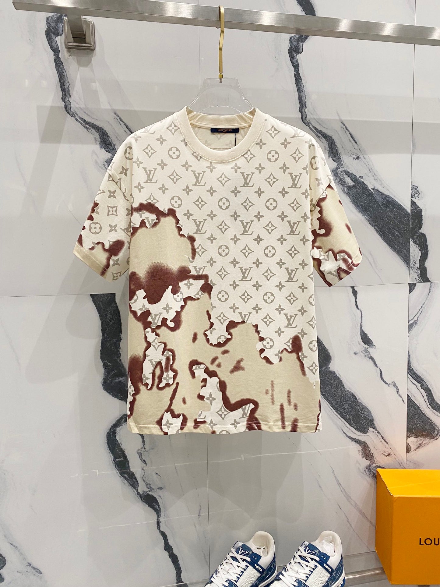 Louis Vuitton Monogram Bleach T-Shirt – Cream & Brown