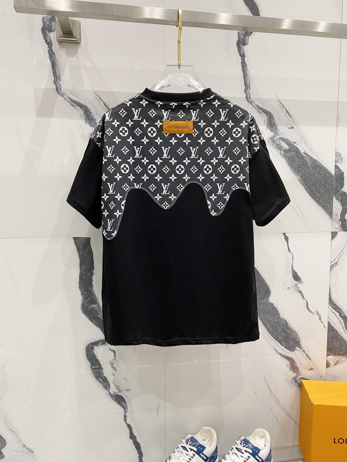 Louis Vuitton Monogram Drip T-Shirt – Black & Grey
