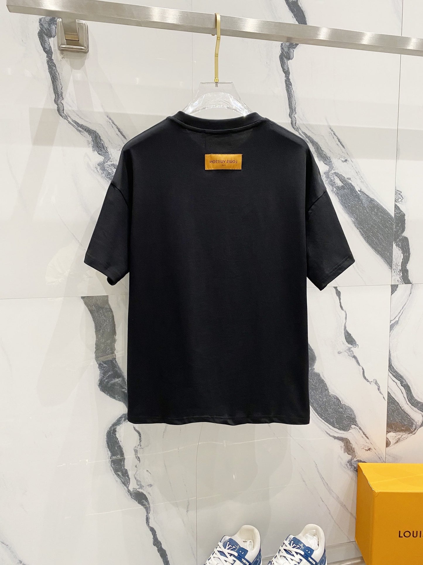 Louis Vuitton Monogram Felt T-Shirt – Black Multicolor Gradient