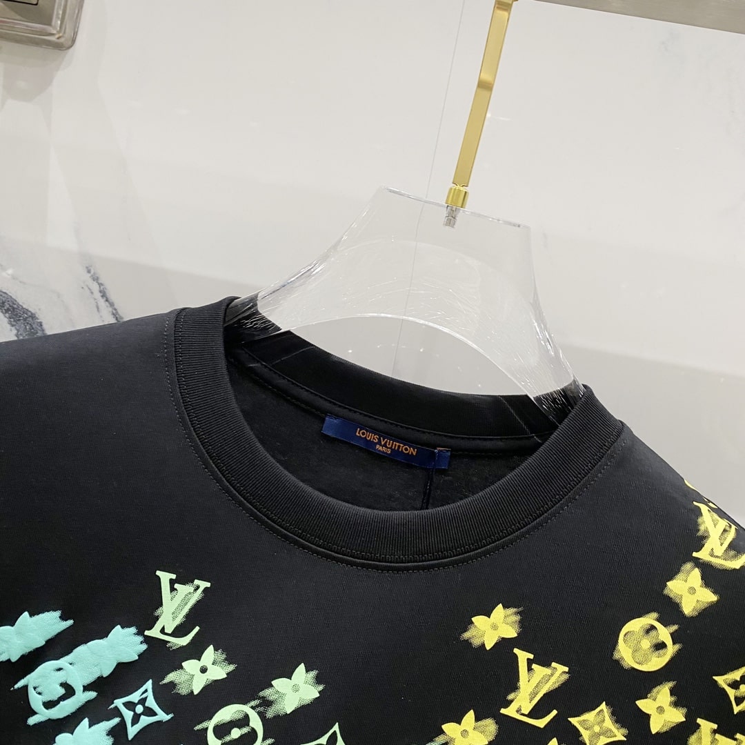 Louis Vuitton Monogram Felt T-Shirt – Black Multicolor Gradient