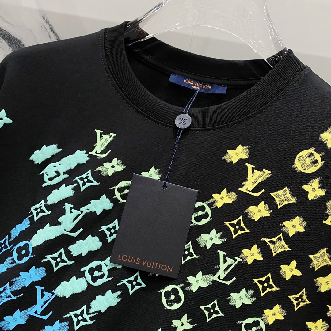 Louis Vuitton Monogram Felt T-Shirt – Black Multicolor Gradient