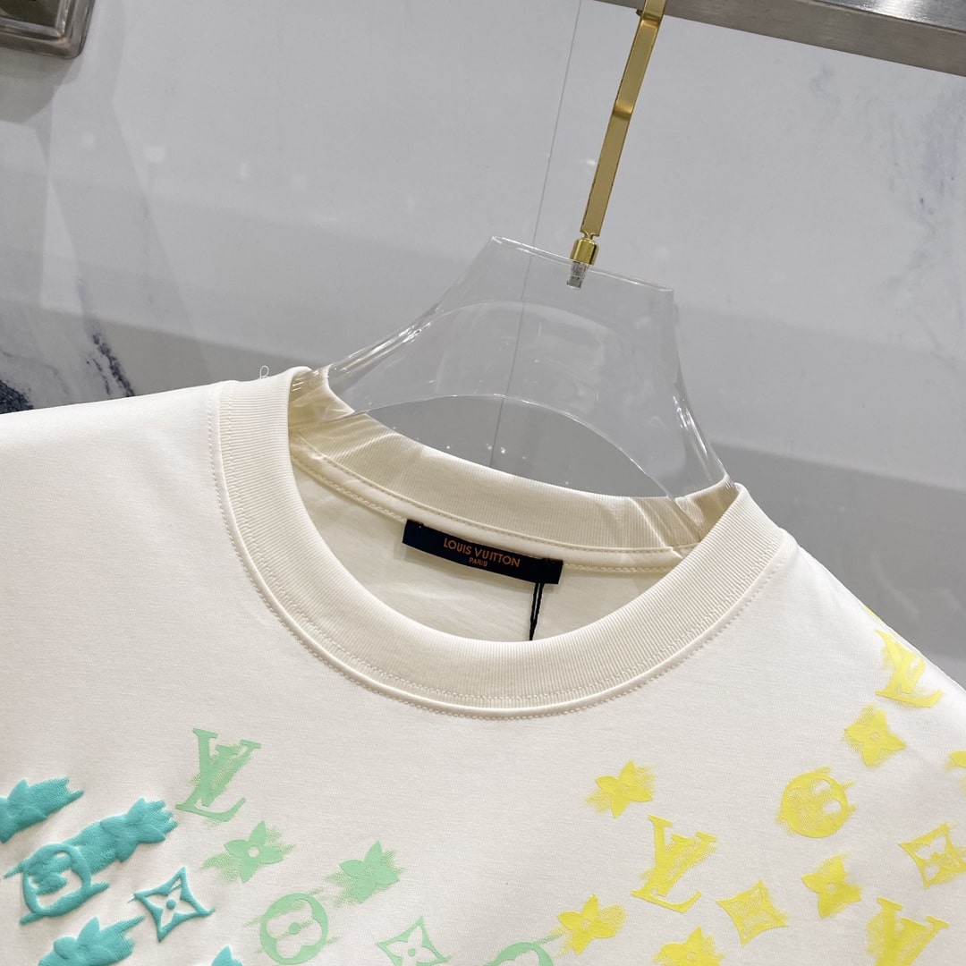 Louis Vuitton Monogram Felt T-Shirt – Off-White Multicolor Gradient