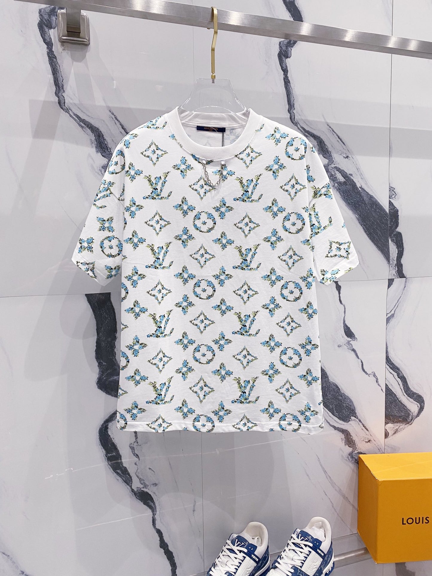 Louis Vuitton Monogram Flower Chain T-Shirt – White & Blue