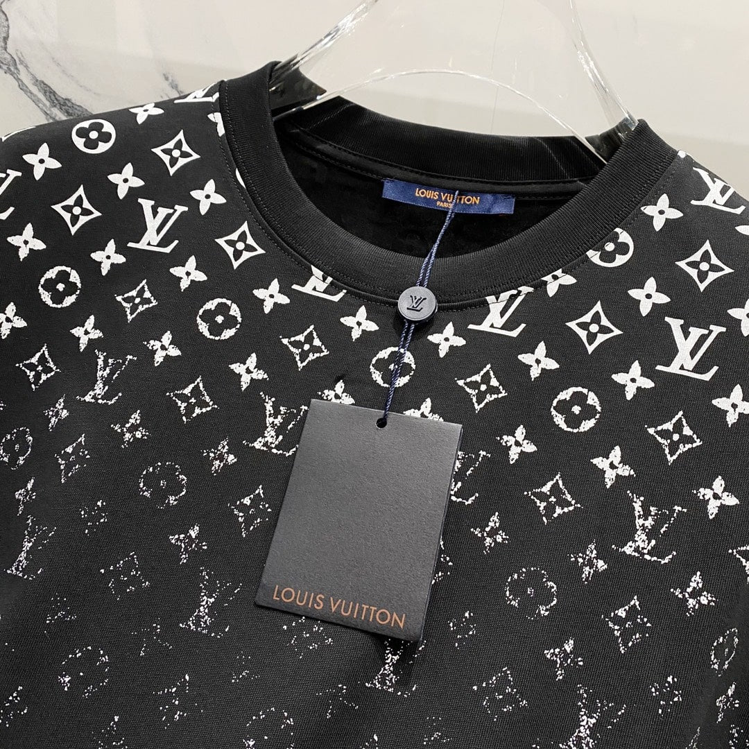 Louis Vuitton Monogram Gradient T-Shirt – Black & White
