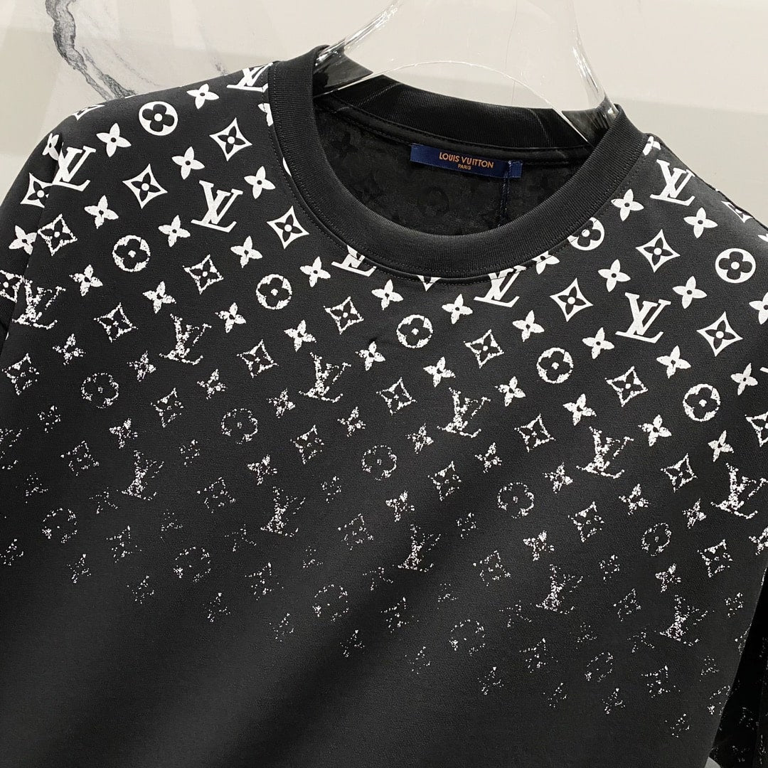 Louis Vuitton Monogram Gradient T-Shirt – Black & White