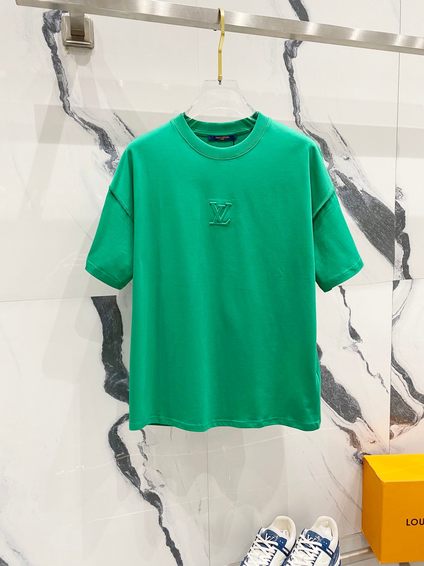 Louis Vuitton Signature 3D LV T-Shirt – Anthracite Grey