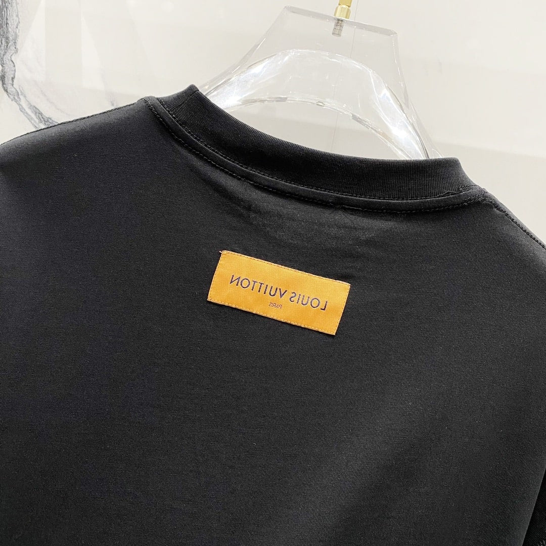 Louis Vuitton Signature 3D LV T-Shirt – Black