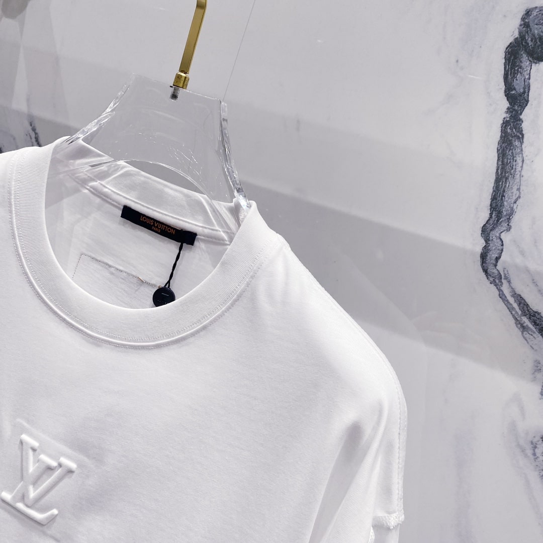 Louis Vuitton Signature 3D LV T-Shirt – White