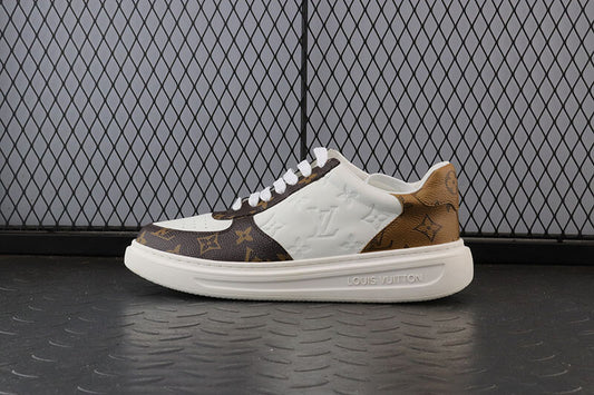 Louis Vuitton LV Timeout Sneaker mit geprägtem Monogramm „weiß braun“