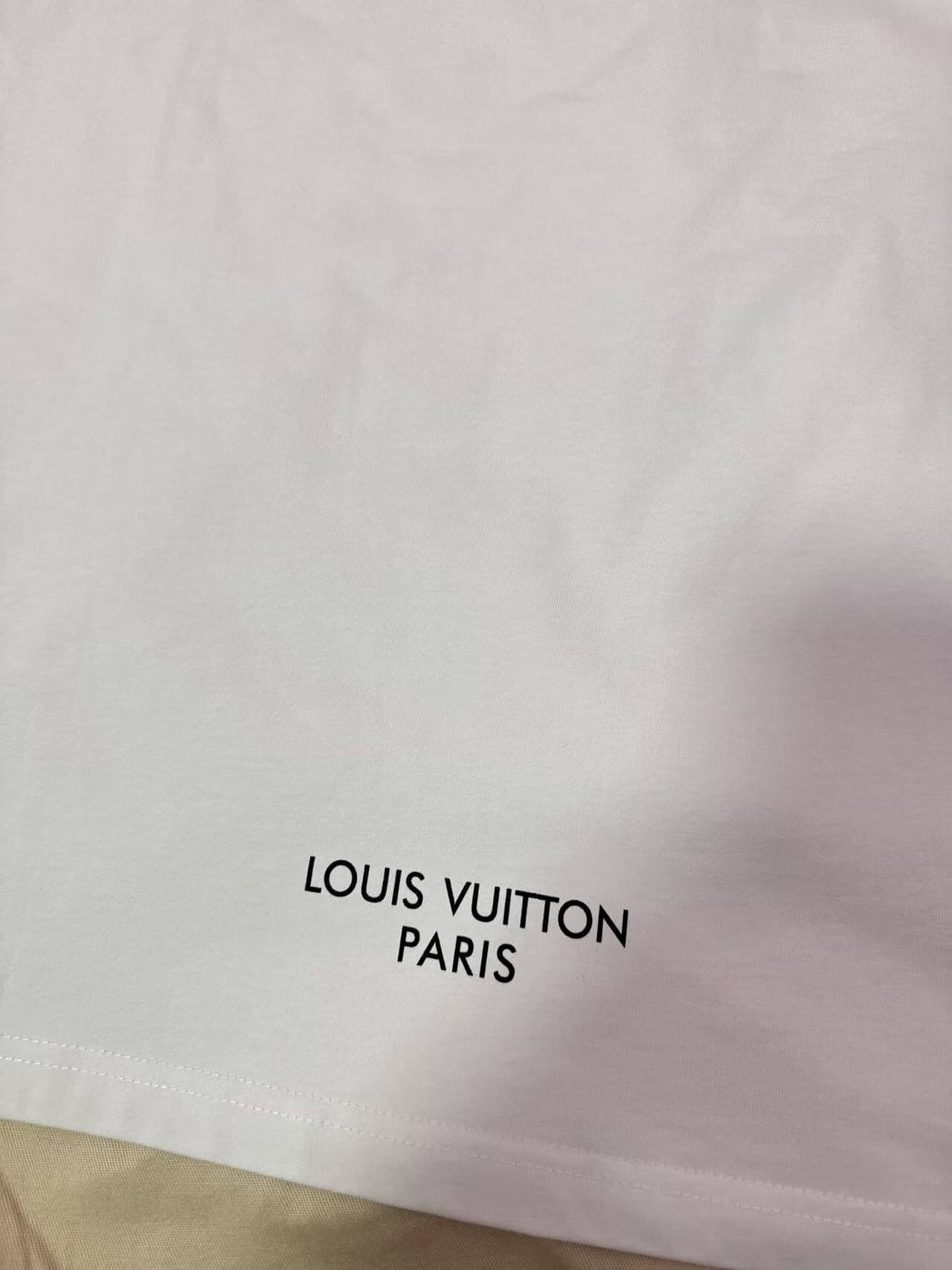 Louis Vuitton White L.V.M. Printemps-Été 2026 Pompidou Graphic T-Shirt