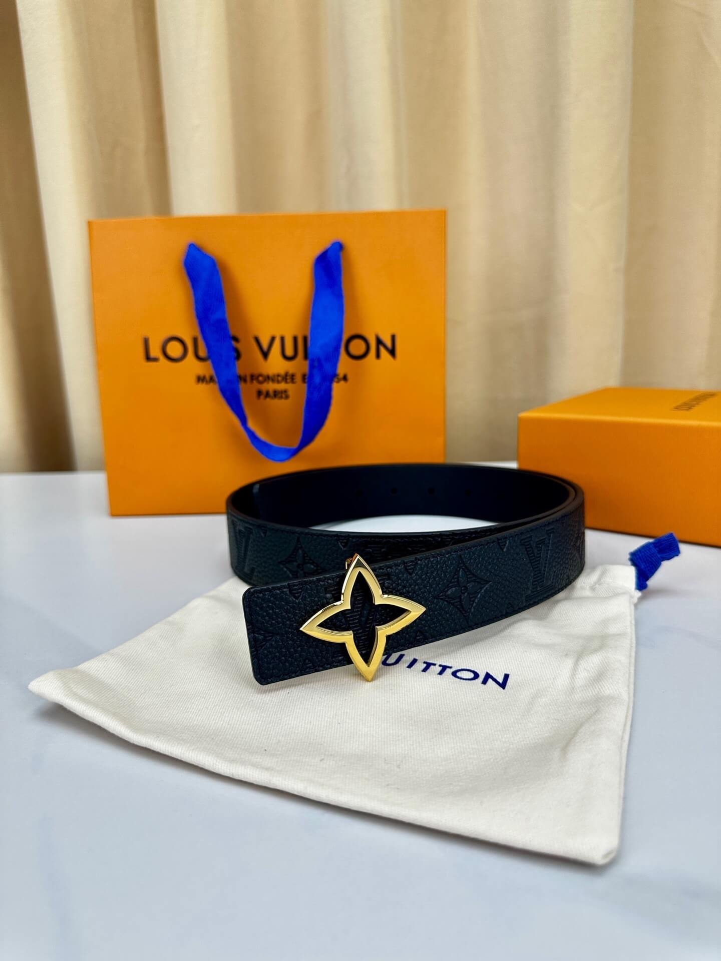Louis Vuitton Women's LV Monogram Flower 30mm Reversible Belt - Gold Flower Buckle
