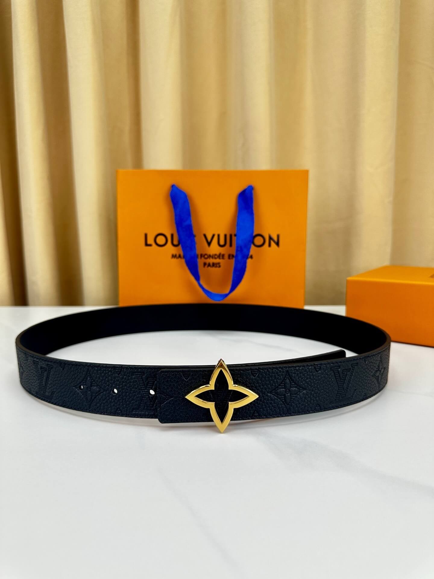 Louis Vuitton Women's LV Monogram Flower 30mm Reversible Belt - Gold Flower Buckle