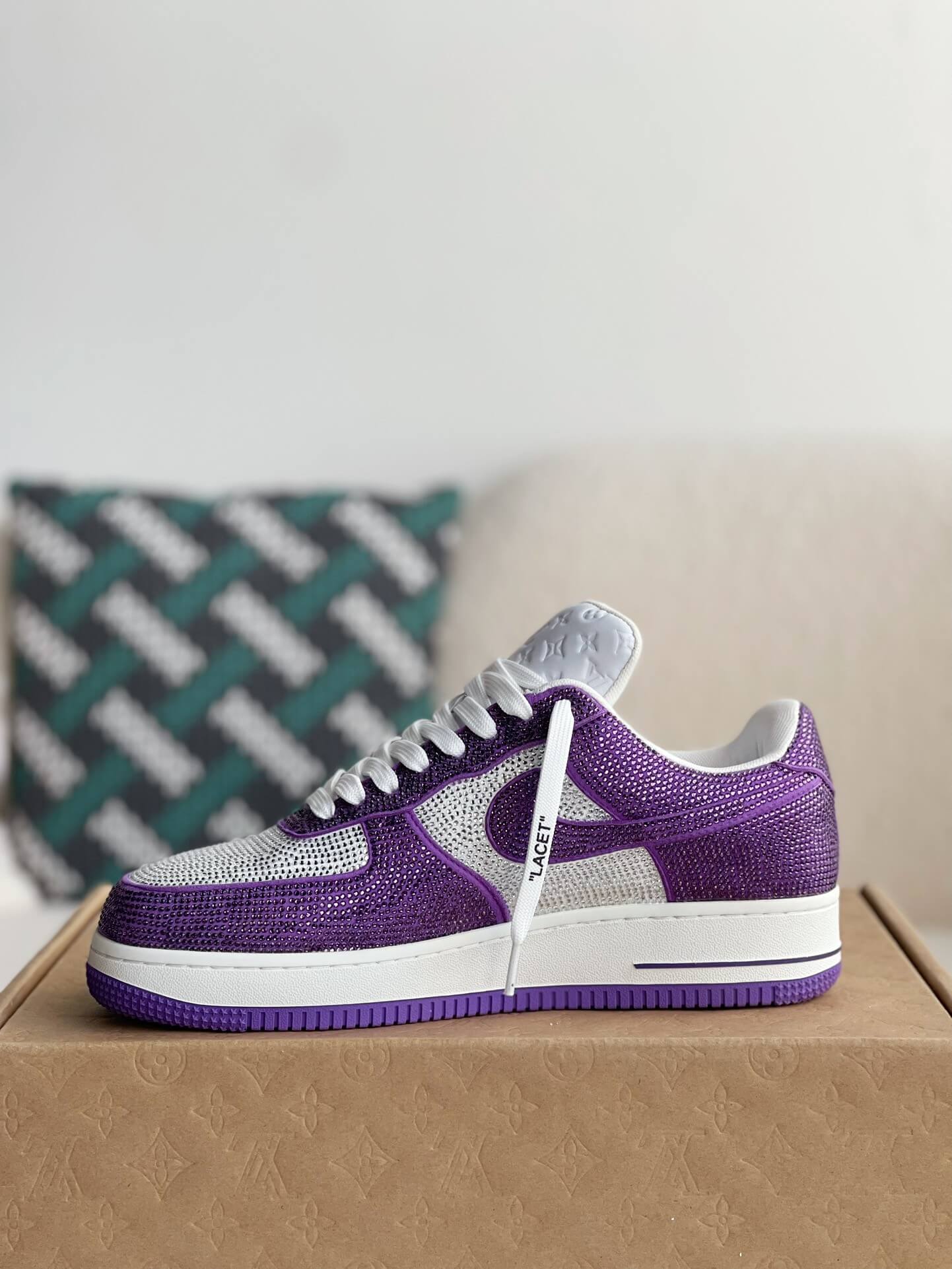 Louis Vuitton x Nike Air Force 1 Low – Swarovski Crystal White & Purple
