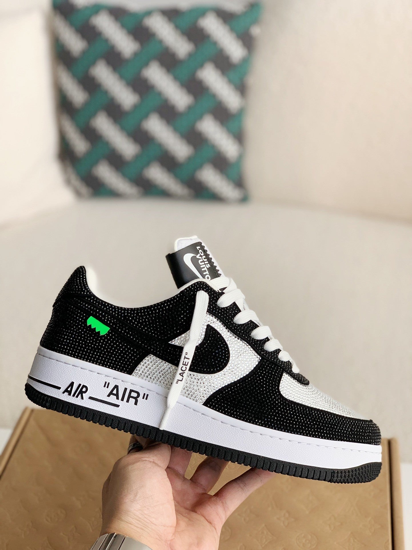 Louis Vuitton x Nike Air Force 1 Low – Swarovski Crystal Black & White