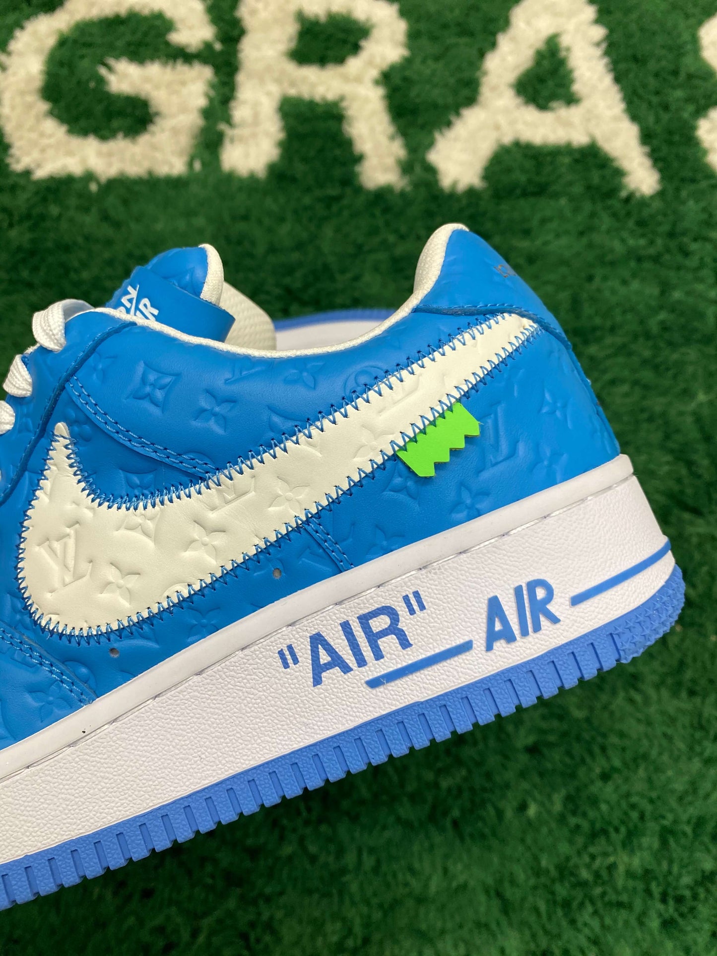 Louis Vuitton x Nike Air Force 1 Low by Virgil Abloh – University Blue Monogram