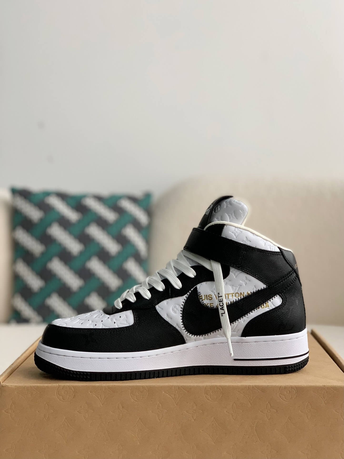 Louis Vuitton x Nike Air Force 1 Mid – White & Black Monogram Leather