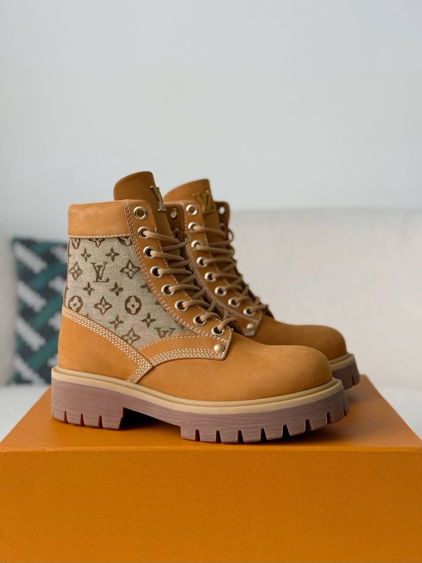 Louis Vuitton x Timberland 6-In Ankle Boot – Wheat Monogram