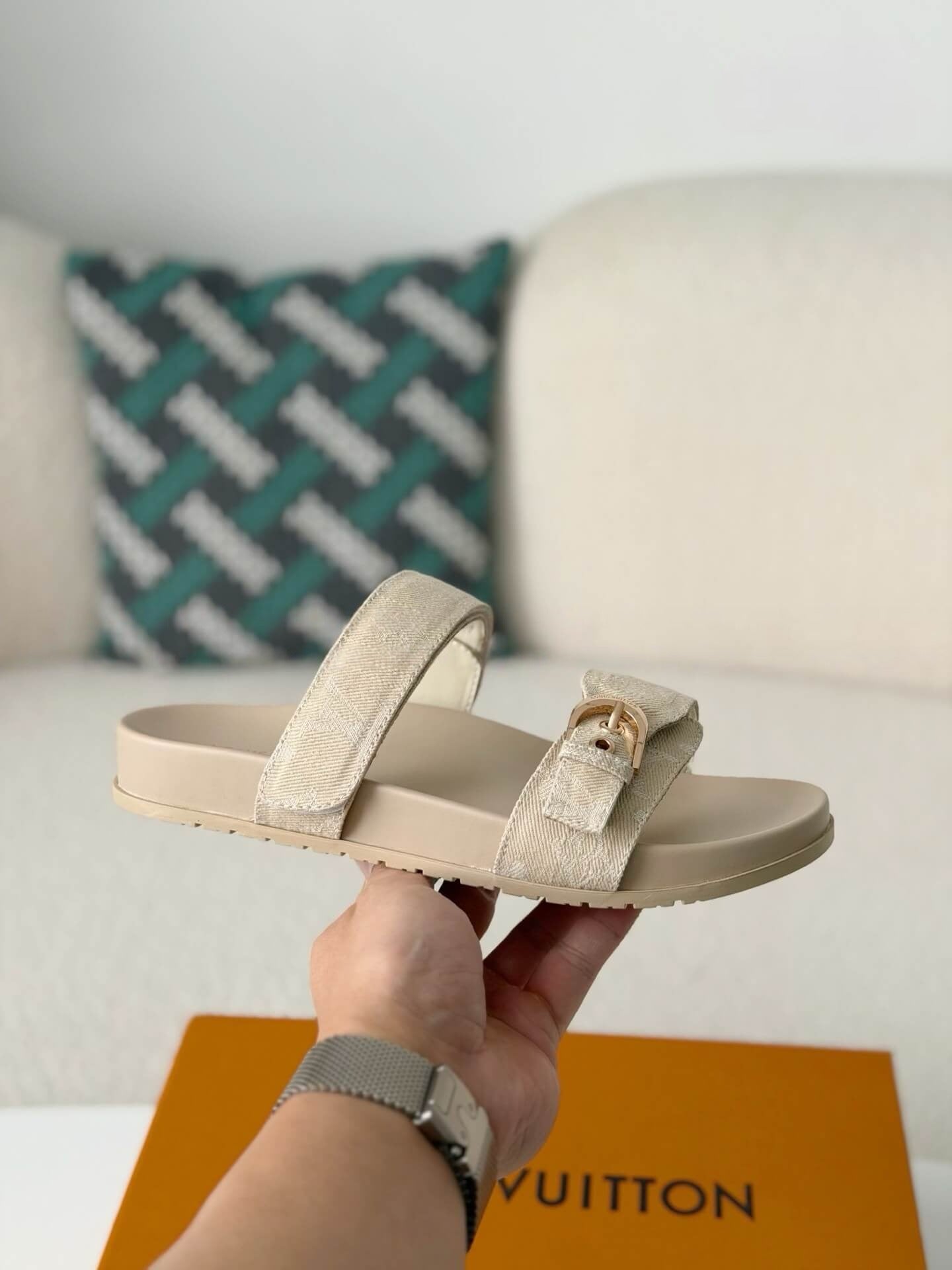 Louis Vuitton Bom Dia Flat Comfort Sandal – Beige Monogram Canvas