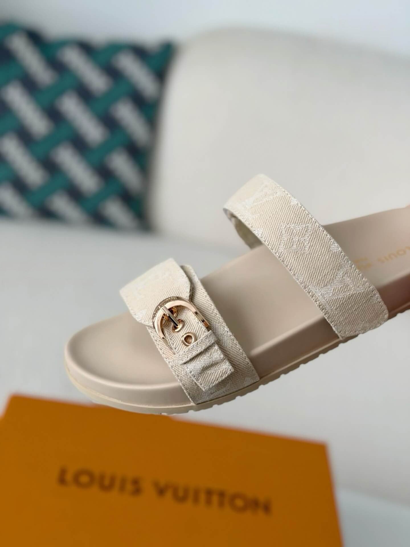 Louis Vuitton Bom Dia Flat Comfort Sandal – Beige Monogram Canvas
