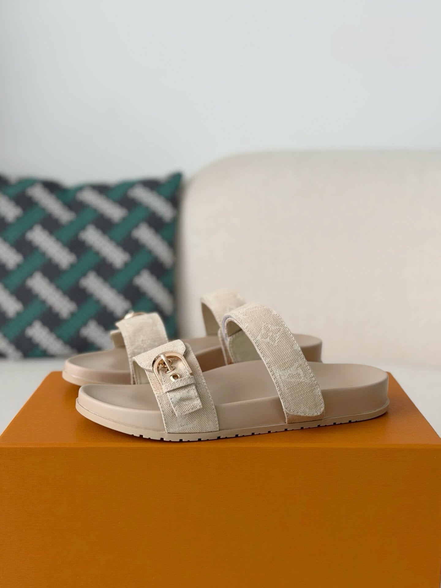 Louis Vuitton Bom Dia Flat Comfort Sandal – Beige Monogram Canvas