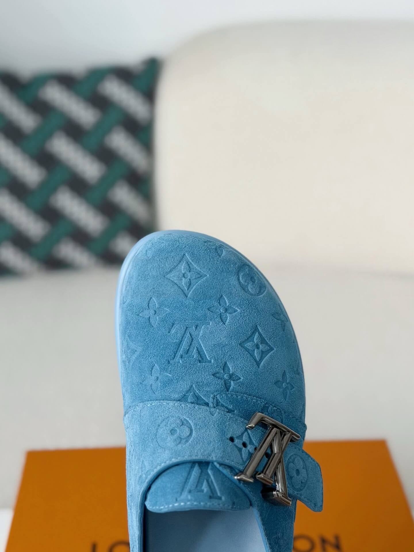 Louis Vuitton Easy Line Mule – Sky Blue Monogram Empreinte Suede