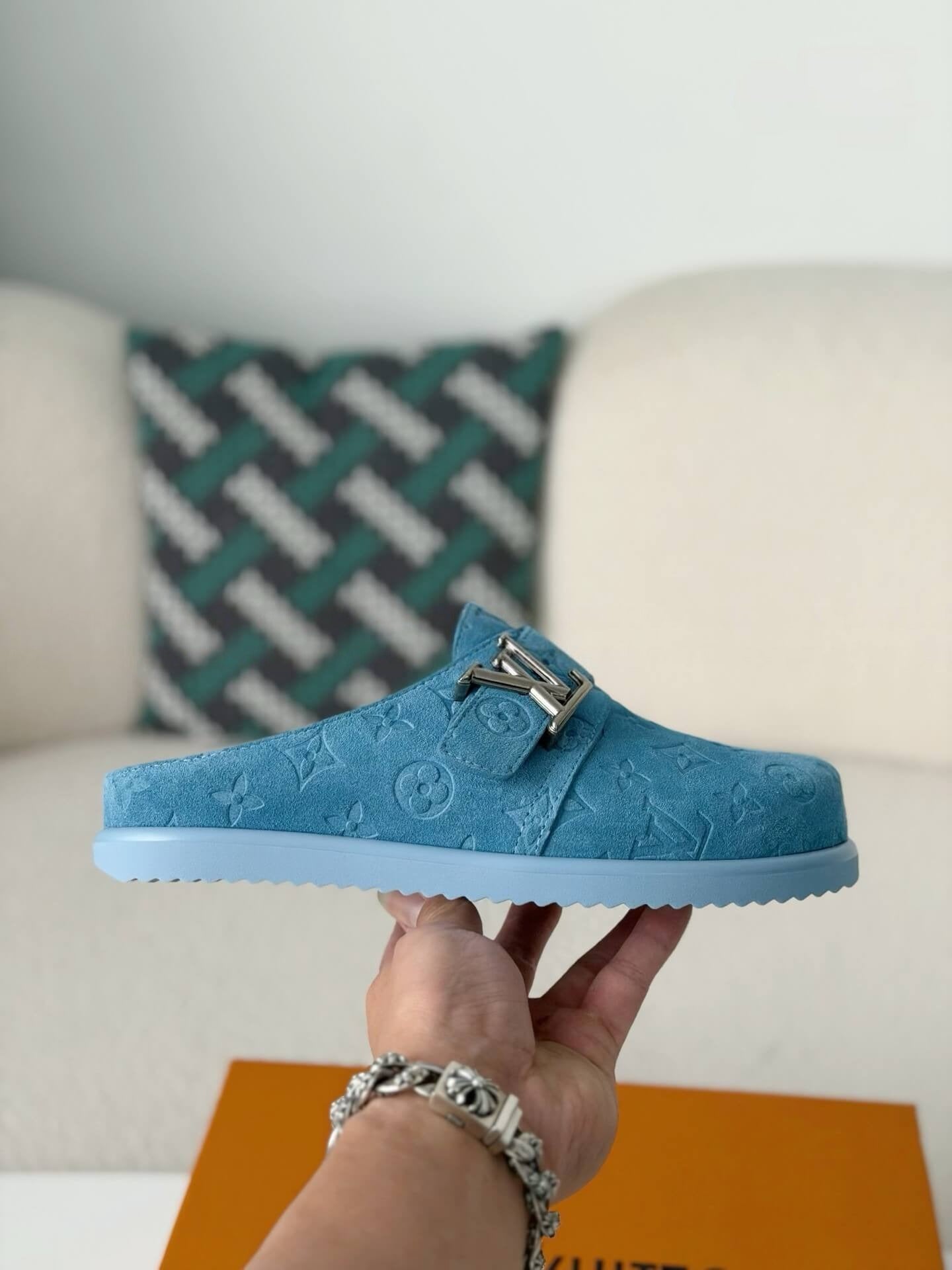 Louis Vuitton Easy Line Mule – Sky Blue Monogram Empreinte Suede