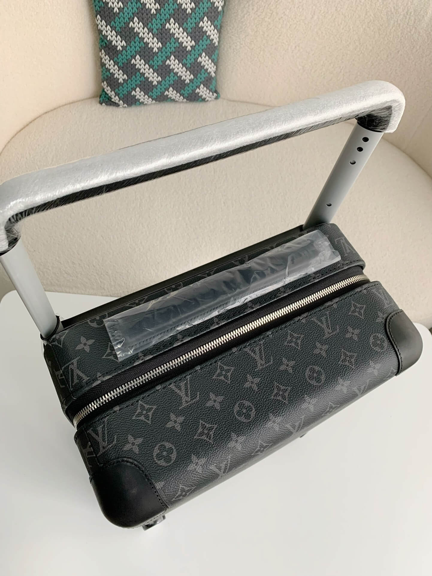 Louis Vuitton Horizon 55 "Black"