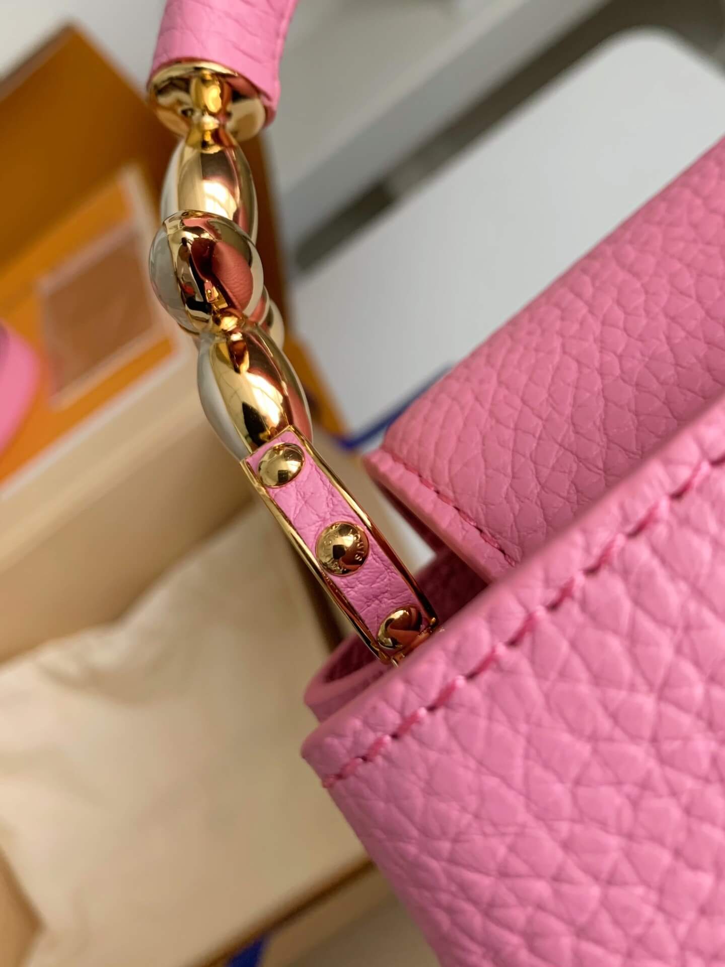 Louis Vuitton LV Capucines Mini "Pink"