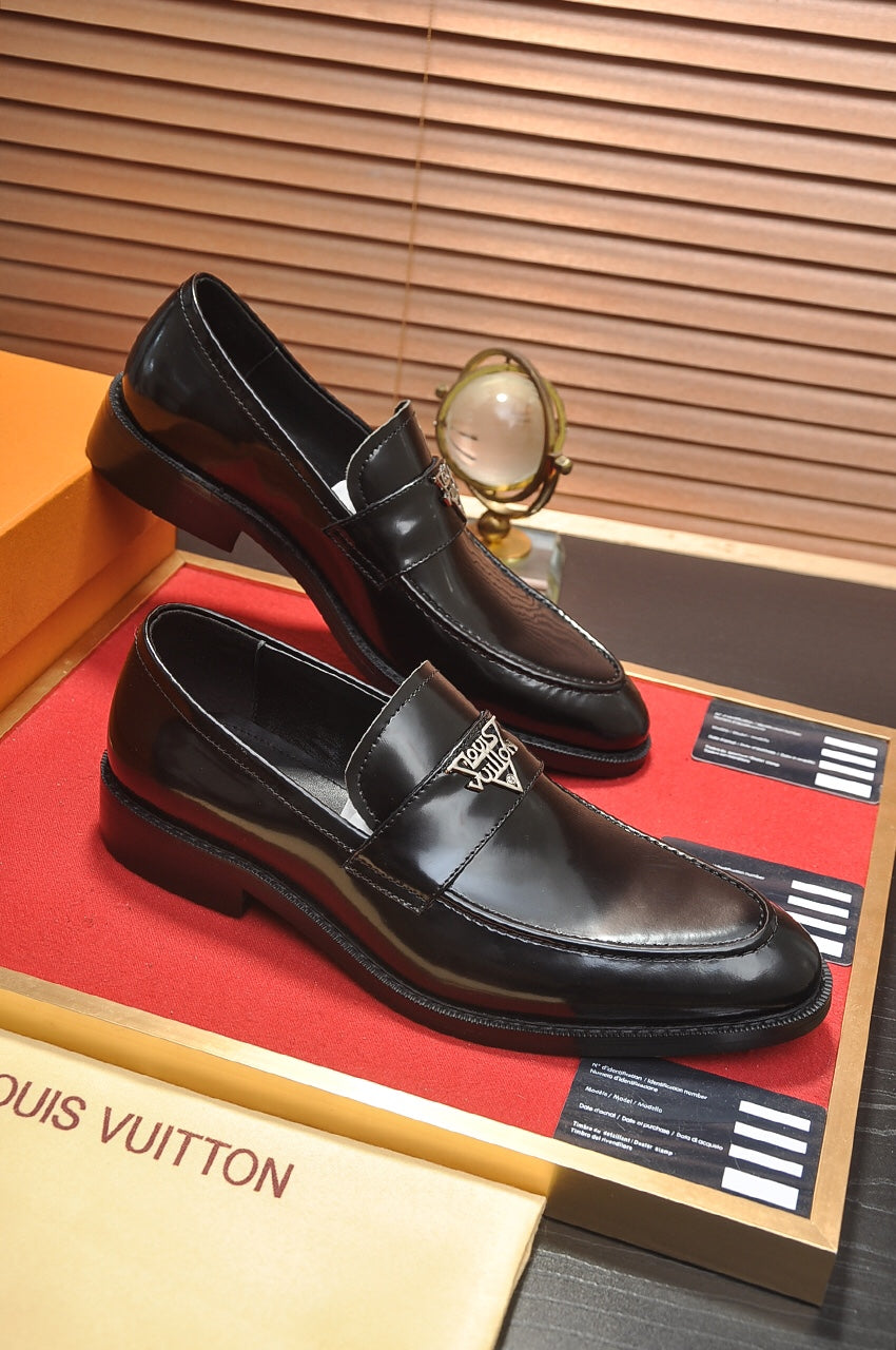 Black louis vuitton loafers online