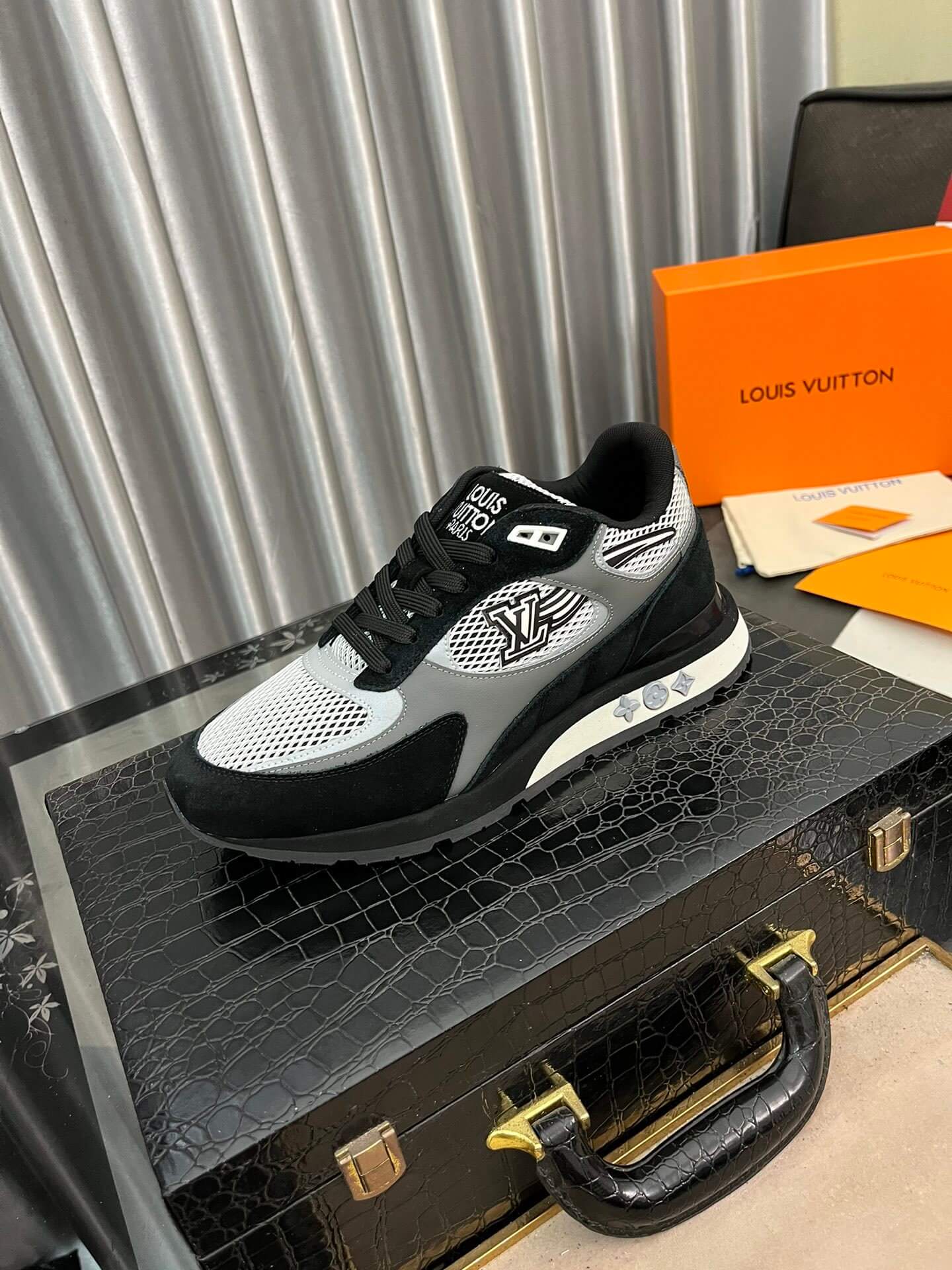 Louis Vuitton LV Drop 300 Sneaker – Black, Grey & White Tech Mesh