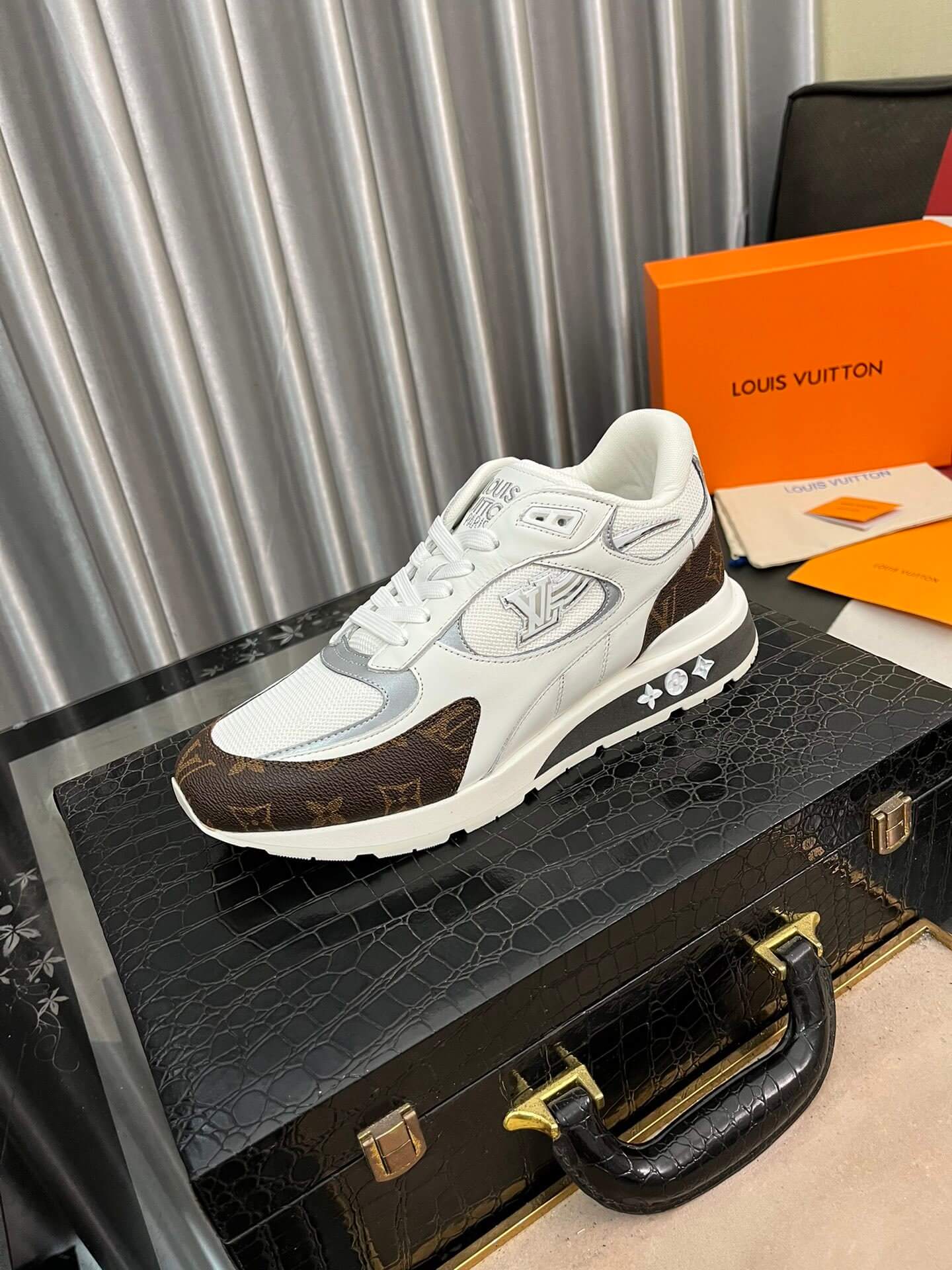 Louis Vuitton LV Drop 300 Sneaker – White Mesh & Monogram Canvas