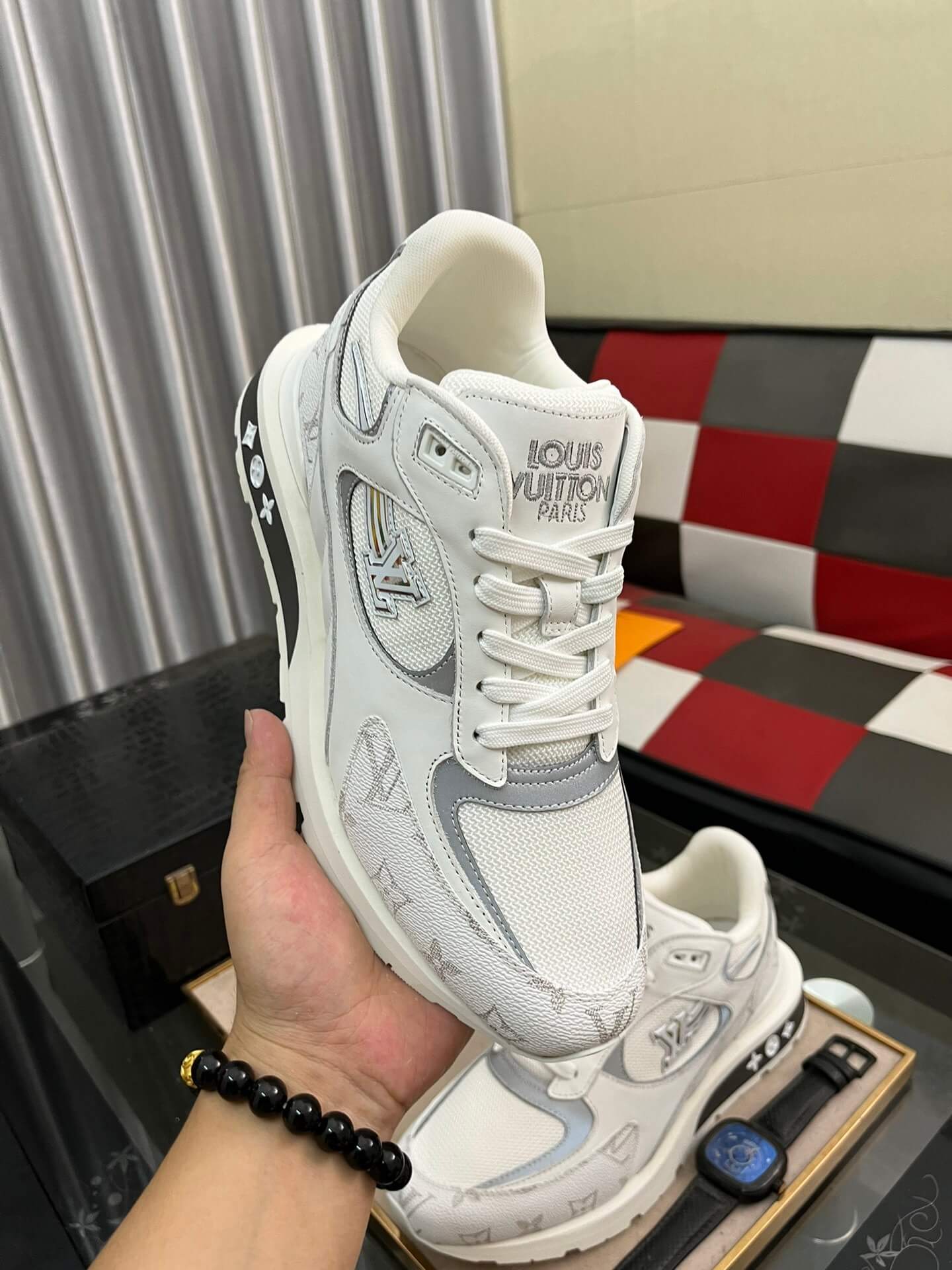 Louis Vuitton LV Drop 300 Sneaker – White & Silver Monogram White Tech