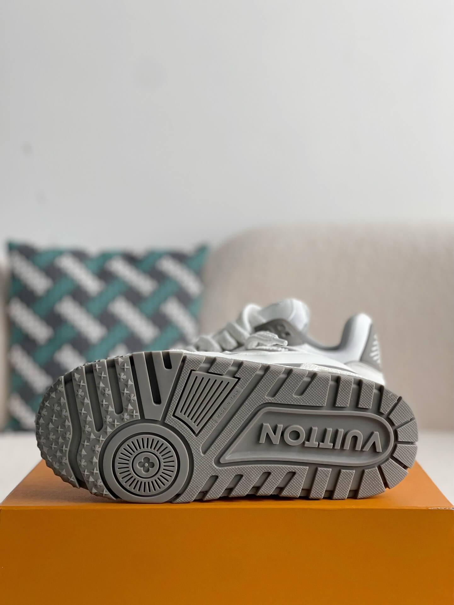 Louis Vuitton LV Maxi Trainer – White & Grey Calf Leather