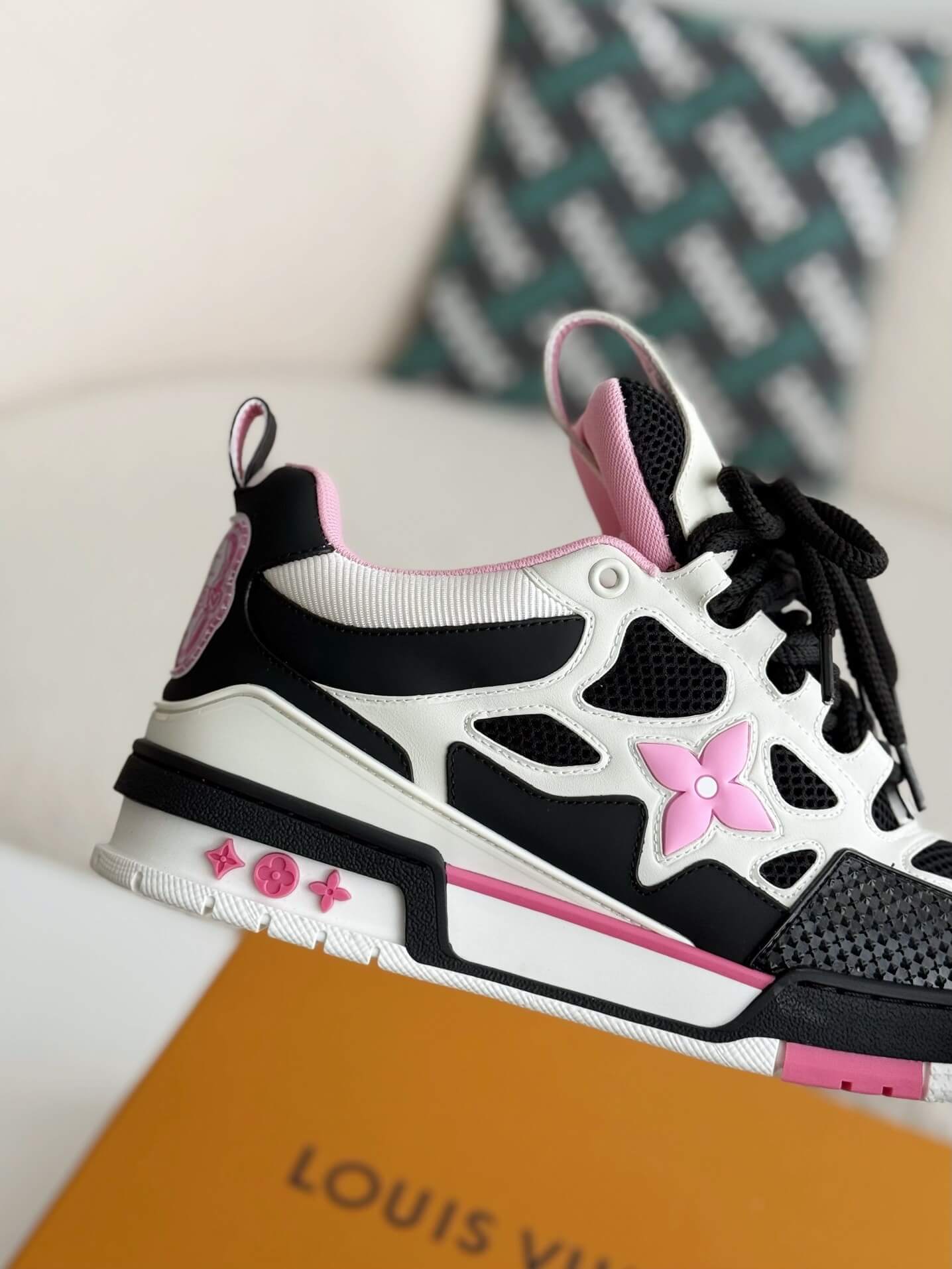 Louis Vuitton LV Skate Sneaker Black White Pink – Hollo Shoe