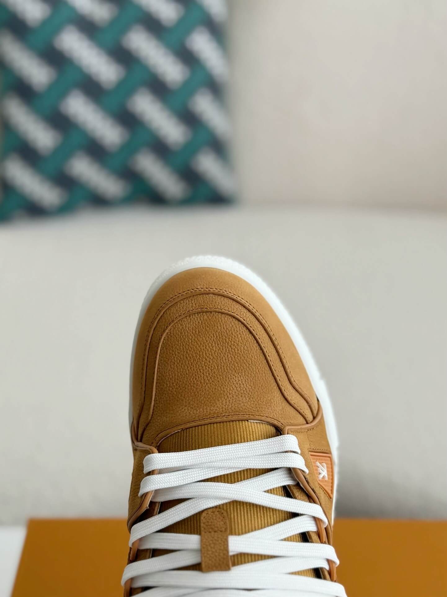 Louis Vuitton LV Trainer Beige Sneaker