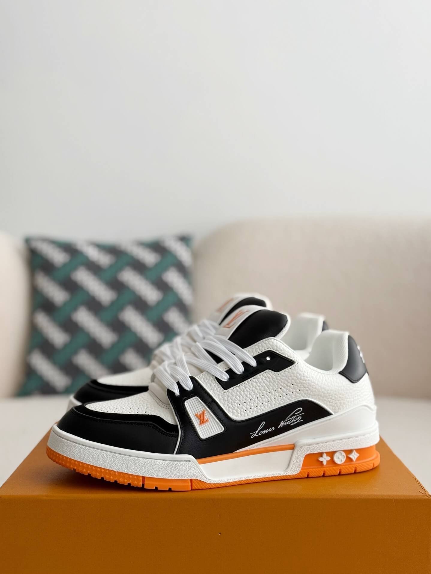 Louis Vuitton LV Trainer #54 Low Orange Sneaker