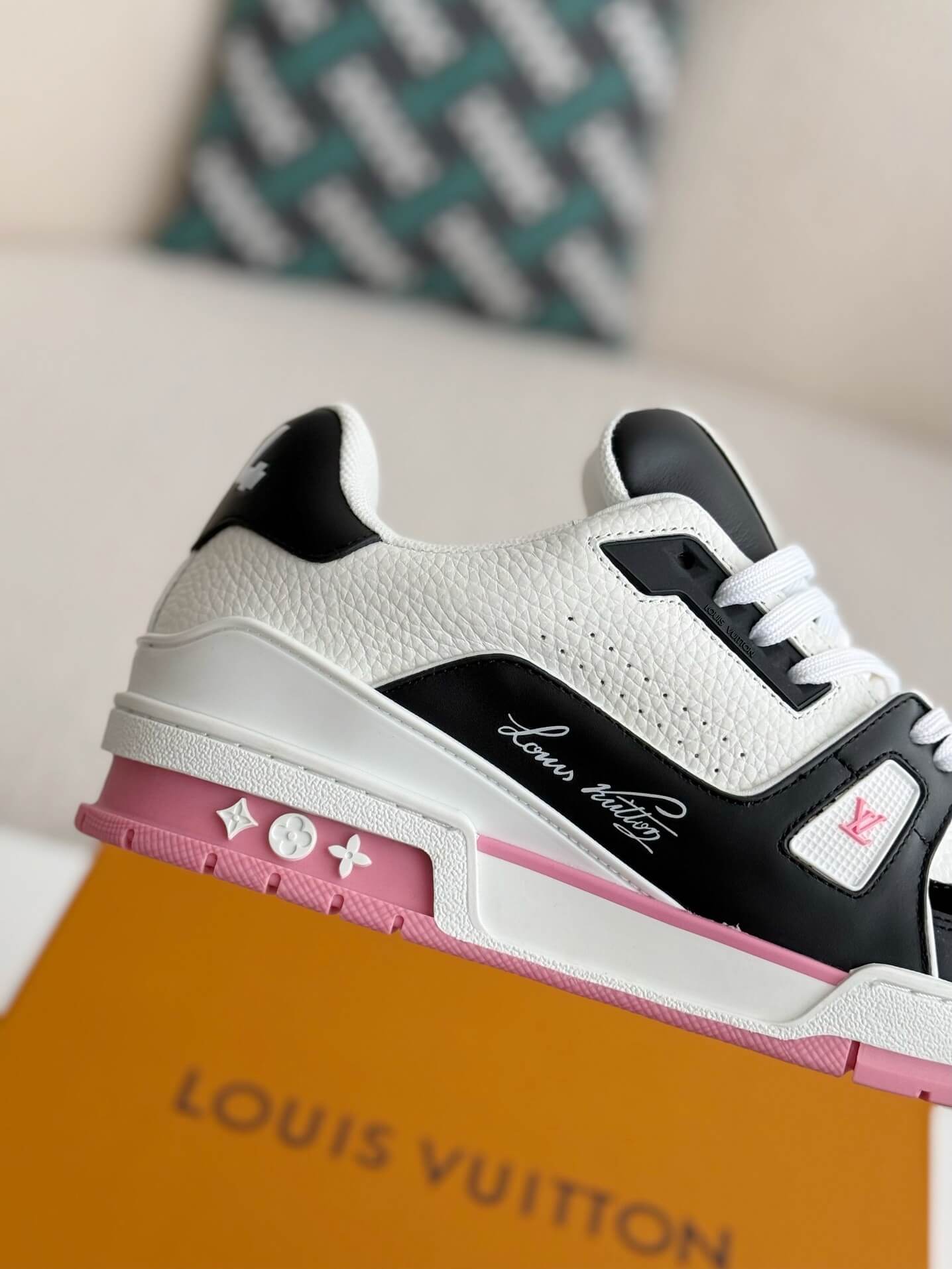 Louis Vuitton LV Trainer #54 Low Pink Sneaker