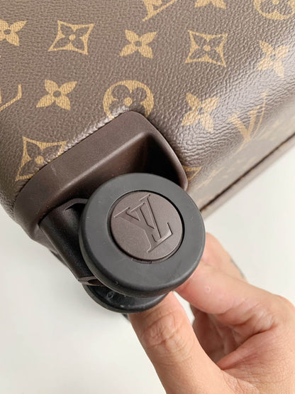 Louis Vuitton Monogram Canvas Horizon 55 Monogram