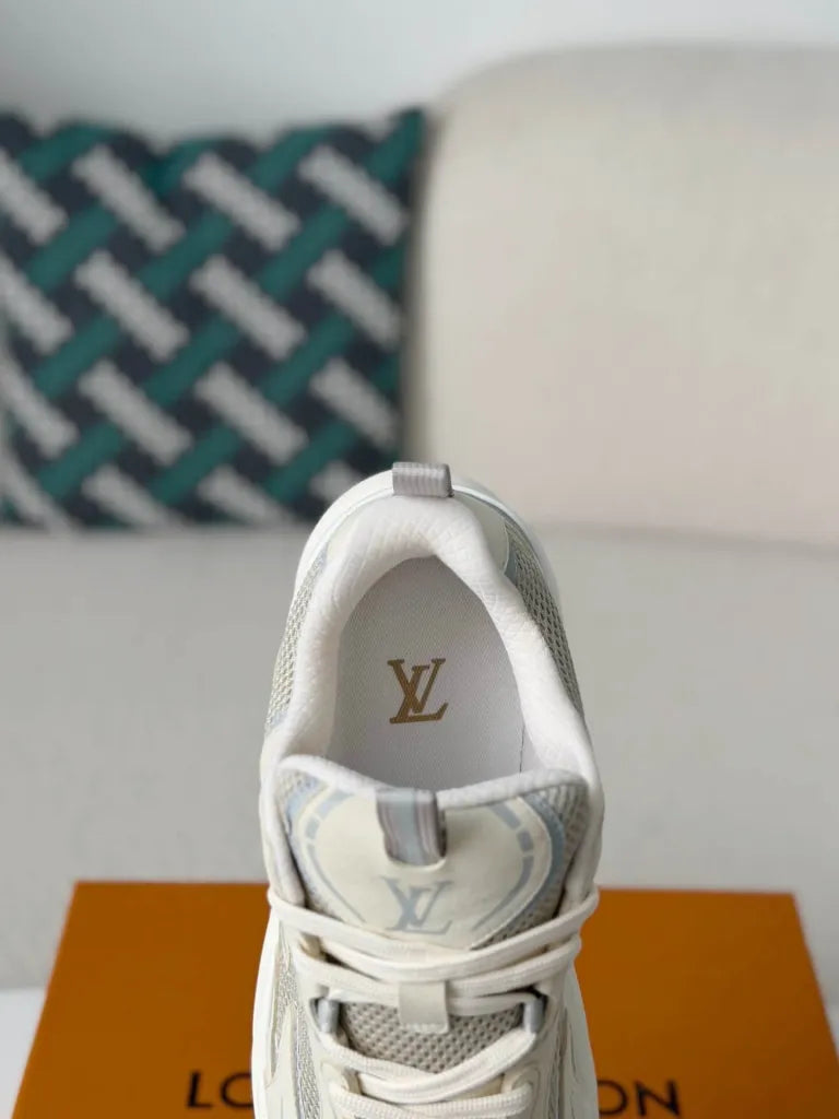 Louis Vuitton Runner Tatic Sneaker – Beige & Light Grey