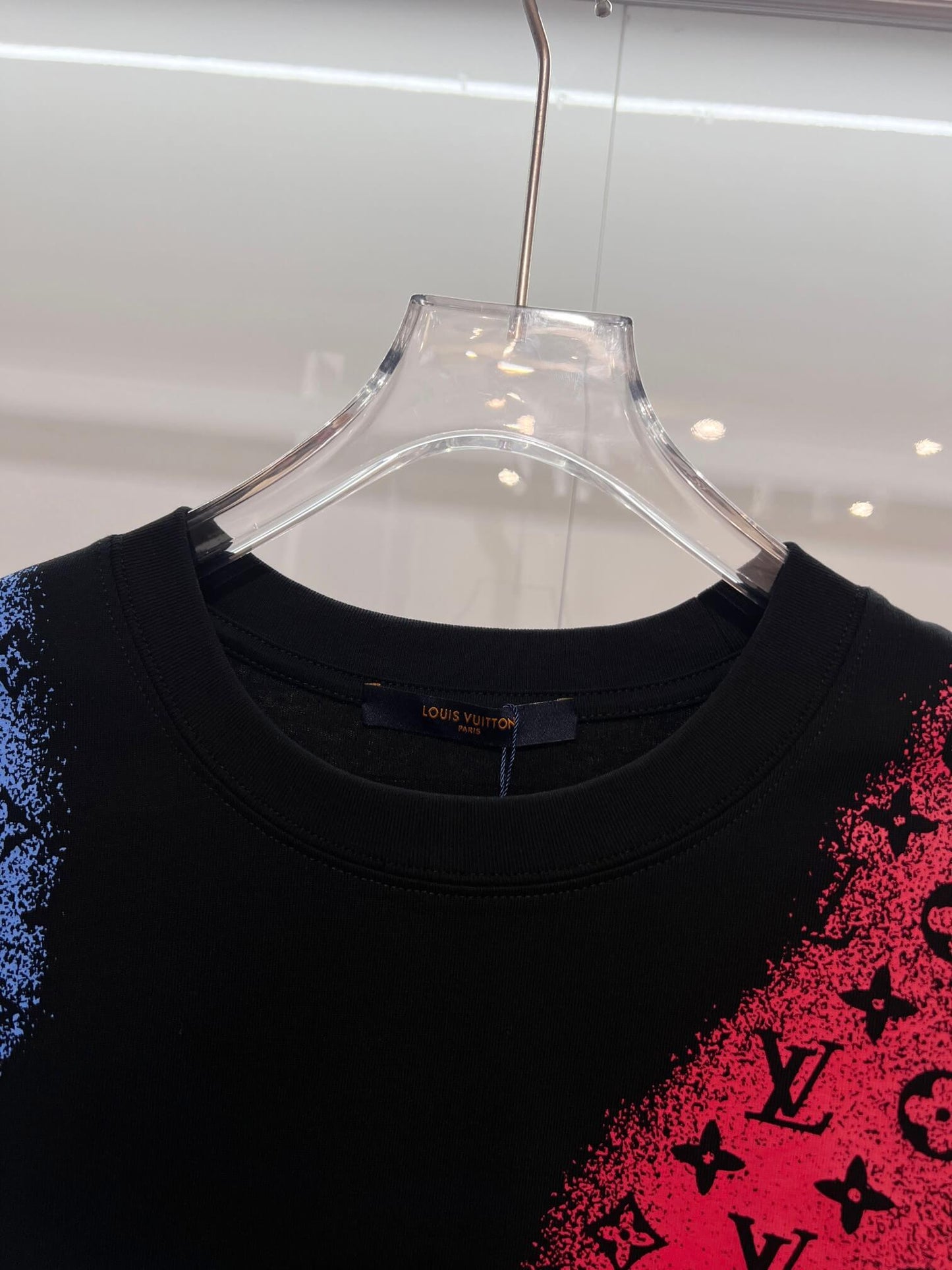 Louis Vuitton Spray Monogram T-Shirt – Black Multicolor