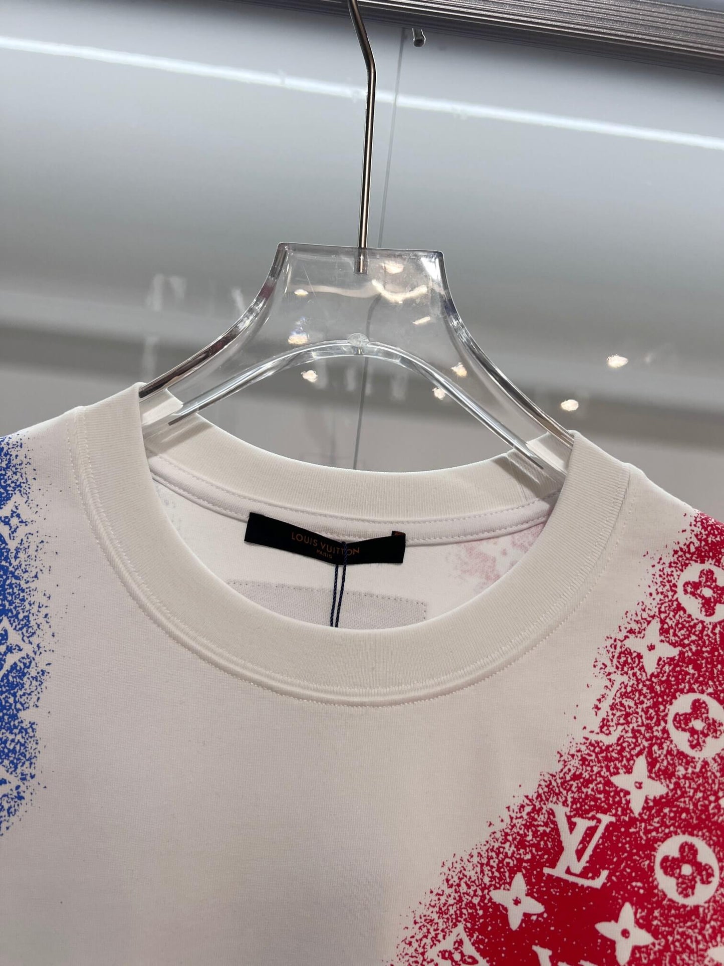 Louis Vuitton Spray Monogram T-Shirt – Black Multicolor