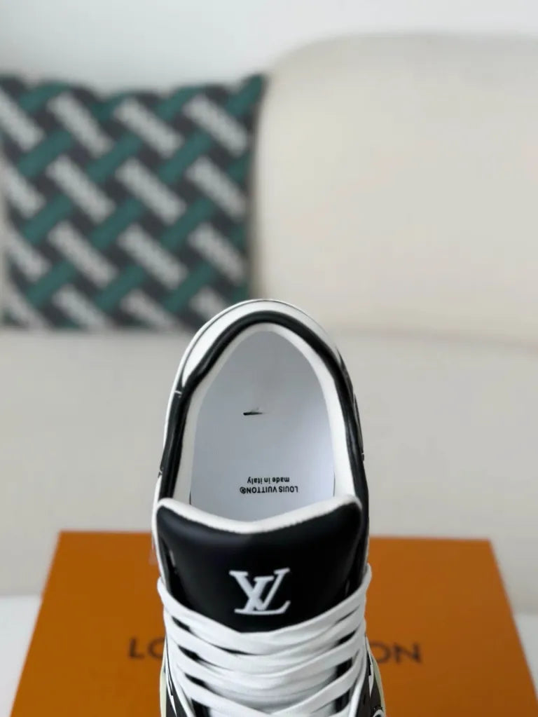 Louis Vuitton Trainer Sneaker – Black & White Calf Leather