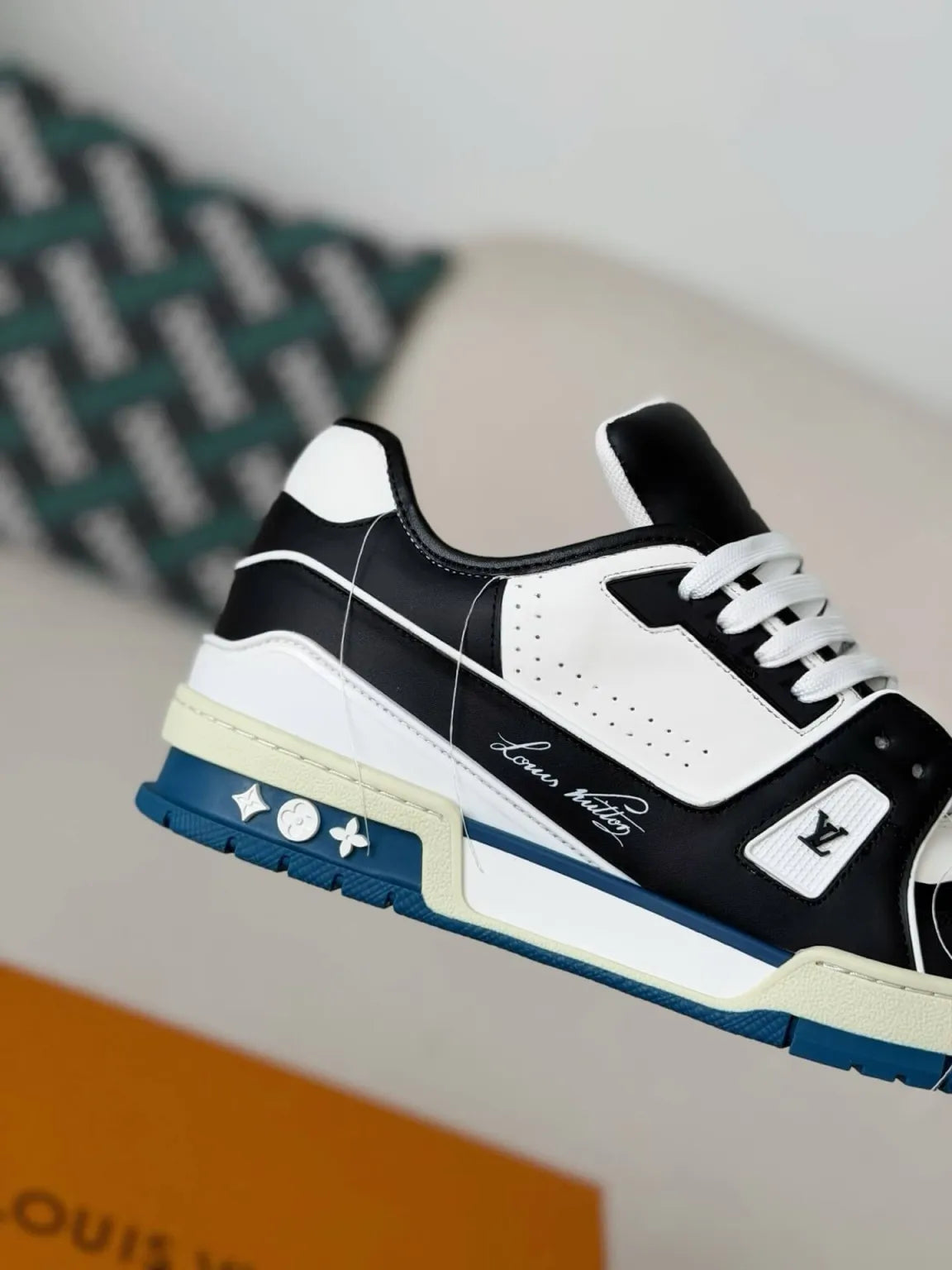 Louis Vuitton Trainer Sneaker – Black & White Calf Leather