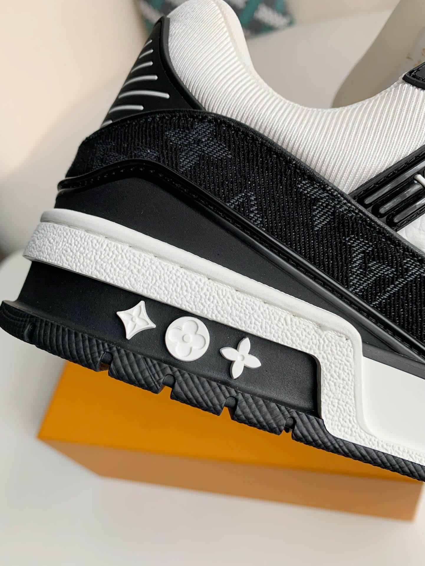 Louis Vuitton Trainer Sneaker – Black & White Monogram Denim with Embossed Grained Leather